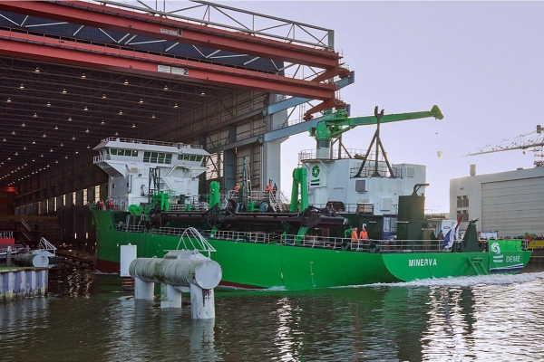 Pierwsze pogłębiarki z napędem LNG