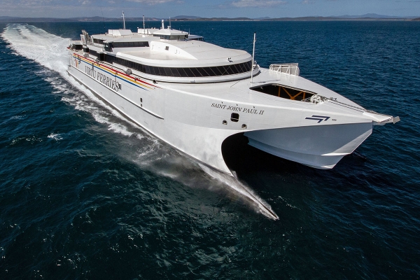 Kolejny ''papieski'' statek - największy szybki prom na Morzu Śródziemnym