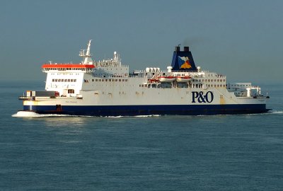 P&O Ferries przywraca piąty prom na trasę Dover-Calais 