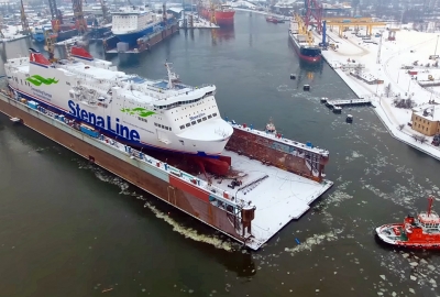 Prom Mecklenburg-Vorpommern z wymienionym pokładem kolejowym [VIDEO]