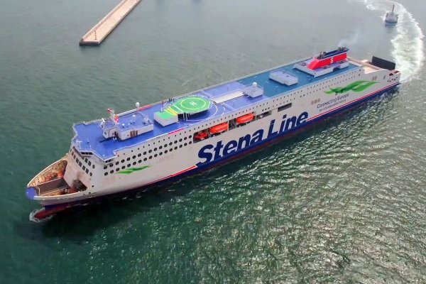 Pierwszy z nowych promów Stena Line na linię Gdynia-Karlskrona przekazany armatorowi