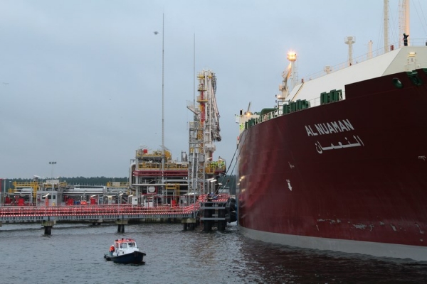 Pierwsze komercyjne dostawy gazu LNG do Świnoujścia