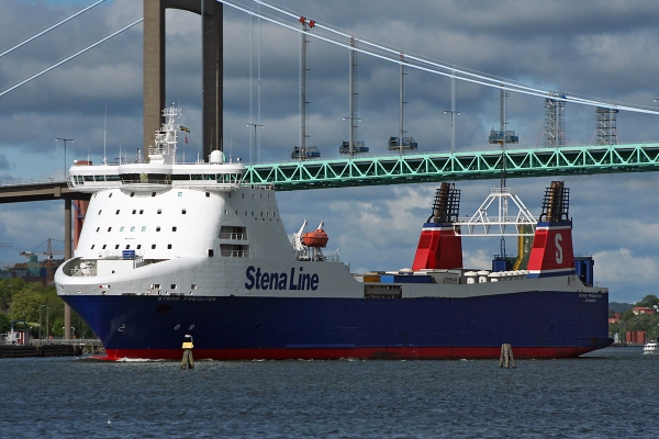 Jeff Bezos, założyciel Amazon, kupił statek, który obsłuży starty rakiet kosmicznych [V...