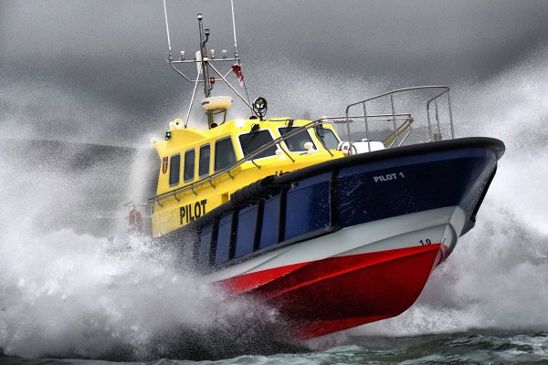 Pilot 1 - nowa super-pilotówka dla Gdyni już po próbach morskich [VIDEO]