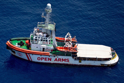 Włochy: Statek NGO u brzegów Lampedusy, w rządzie - nowy spór o migrantó...