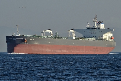 Z USA płynie ropa dla Lotosu, Lotos a objęcie sankcjami Iranu