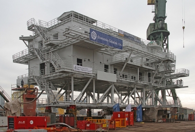 Rekordowa trafoplatforma dla niemieckiej farmy wiatrowej ze Stoczni Gdań...