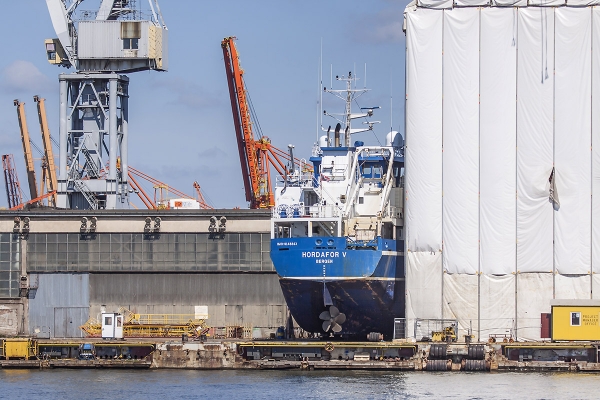 Hordafor V na lądzie, dok z wypadku na innym doku Nauty