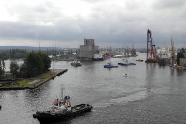 Wojewoda obiecuje szybkie załatwienie sprawy nabrzeża barkowego