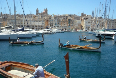 Statek Lifeline unieruchomiony na Malcie, kapitan jest przesłuchiwany