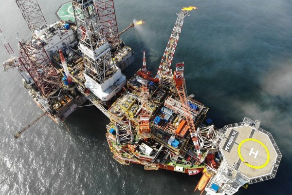 Gaz z bałtyckiego złoża B8 popłynął na ląd