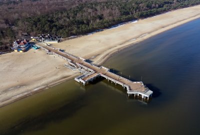 Powodu wiatru zamknięto molo w Gdańsku Brzeźnie