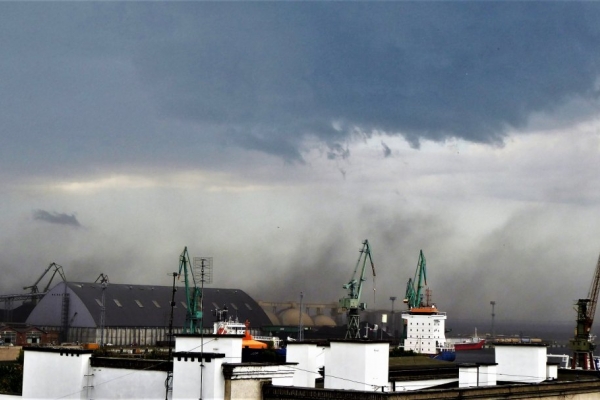 Gdynia: Prezydent żąda rozwiązania problemu pyłu