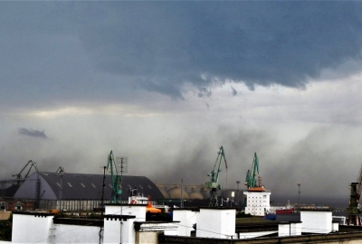 Gdynia: Prezydent żąda rozwiązania problemu pyłu
