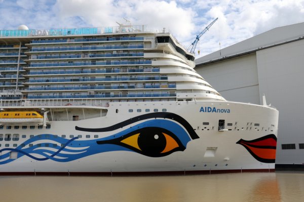 Wycieczkowiec objęty kwarantanną w Lizbonie zakończył rejs. Stwierdzono nowe infekcje...