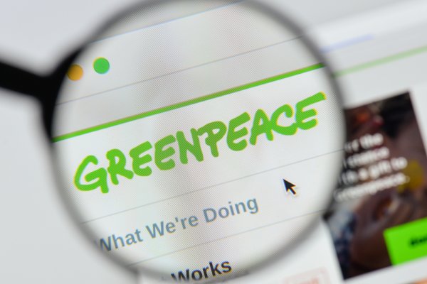 Greenpeace zablokował tankowiec z rosyjską ropą