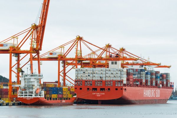 Gróbarczyk: przygotowujemy rozwiązania prawne, które umożliwią portom inwestowanie za g...