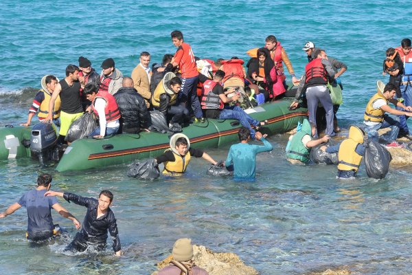 Ponad 400 migrantów uratowanych na morzu przybyło na Lampedusę
