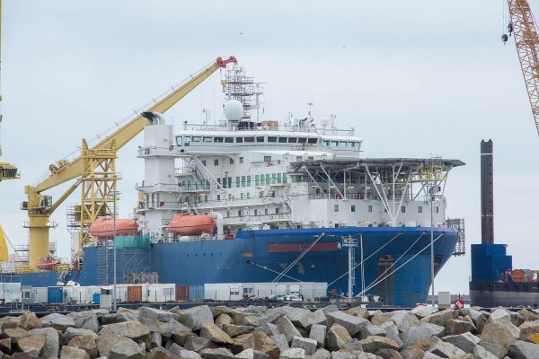 Statek Akademik Cherskiy przybył na miejsce budowy Nord Stream 2