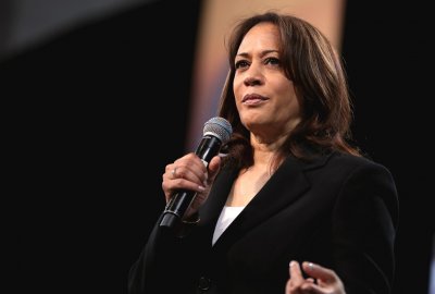 Kamala Harris: Chiny straszą, by realizować swoje bezprawne roszczenia na Morzu Południ...