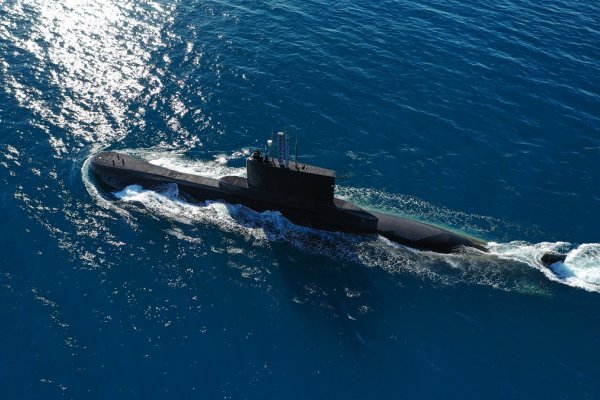 Rosja: Jesteśmy gotowi otworzyć ogień do każdego obcego okrętu, który wpłynie na nasze ...