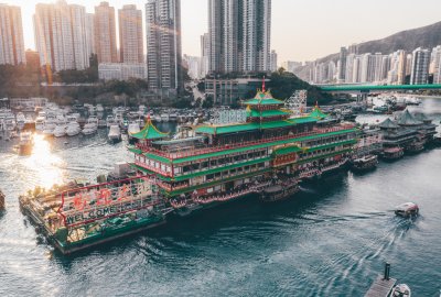 Zatonęła słynna pływająca restauracja z Hongkongu
