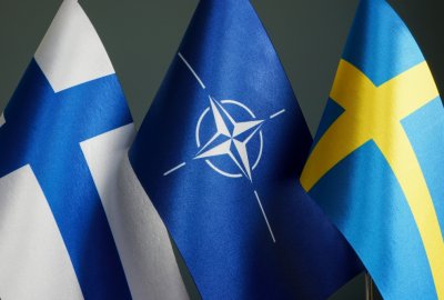 Przydacz: wejście Finlandii i Szwecji do NATO powoduje znaczący wzrost b...