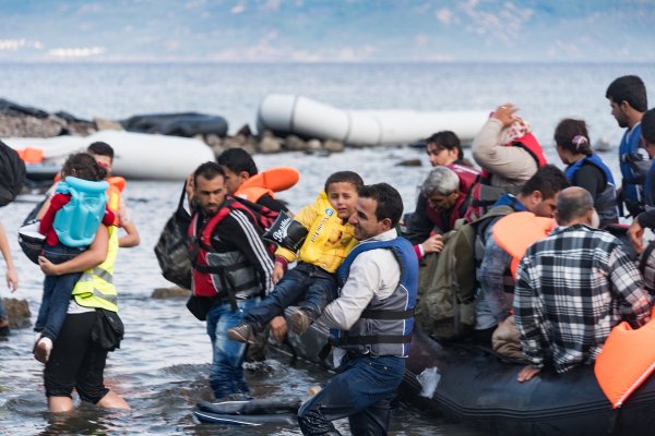 65 migrantów uratowanych na pełnym morzu