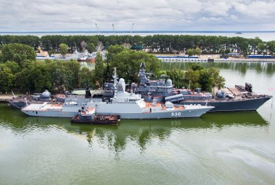 Widok z lotu ptaka na rosyjski okręt Steregushchiy floty bałtyckiej w Bałtijsku (Fot.: Shutterstock) Rosyjska prasa: baza floty w Bałtyjsku będzie jedną z najnowocześniejszych na świecie...
