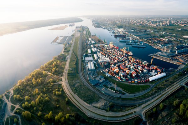 Port w Kłajpedzie gotowy do przejęcia kontroli nad ukraińskim zbożem przewożonym przez ...