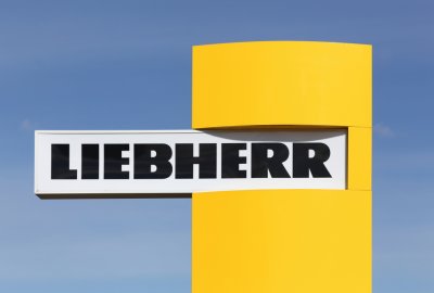 Nowy żuraw Liebherra w HES Gdynia