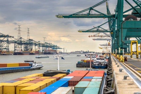 Usługi portów w Antwerpii i Brugii będą droższe w 2023 r. o prawie 10 proc.