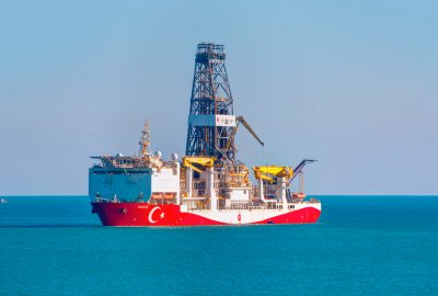 Turcja wysłała na Morze Śródziemne statek prowadzący odwierty ropy i gaz...