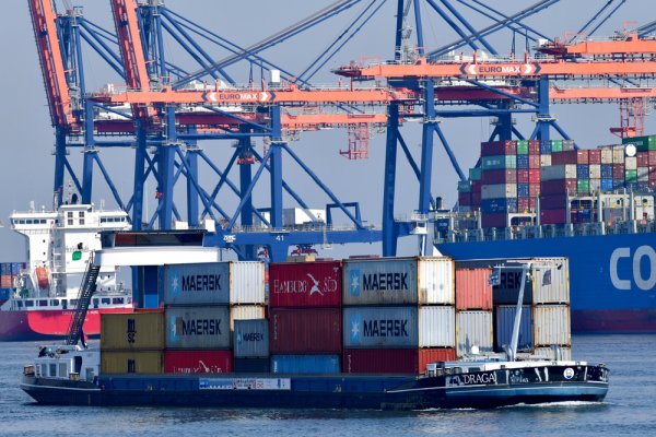 Żegluga śródlądowa bije rekordy w Niderlandach, w rok przewiozła 369 mln ton towarów...
