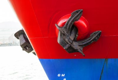 Finlandia: z miejsca uszkodzenia gazociągu Balticconnector wyciągnięto 6-tonową kotwicę...