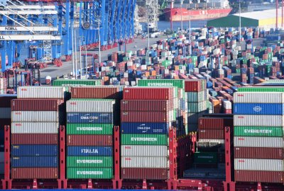 Zawarto kompromis w sprawie przejęcia części terminalu kontenerowego w Hamburgu przez f...