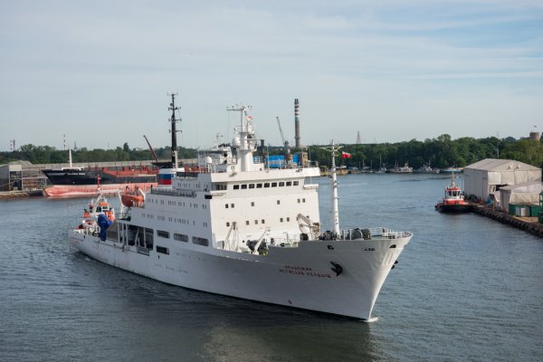 Rosja chce badać dno morskie w pobliżu norweskich instalacji naftowych i gazowych