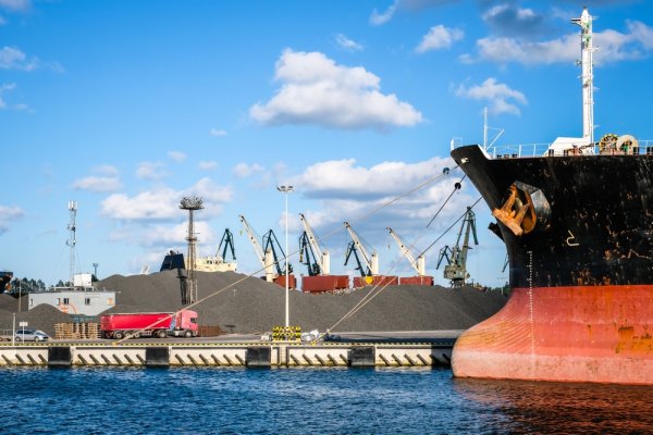 Ambasada RP w Budapeszcie promuje polskie porty, które mogą być konkurencyjne dla Węgró...