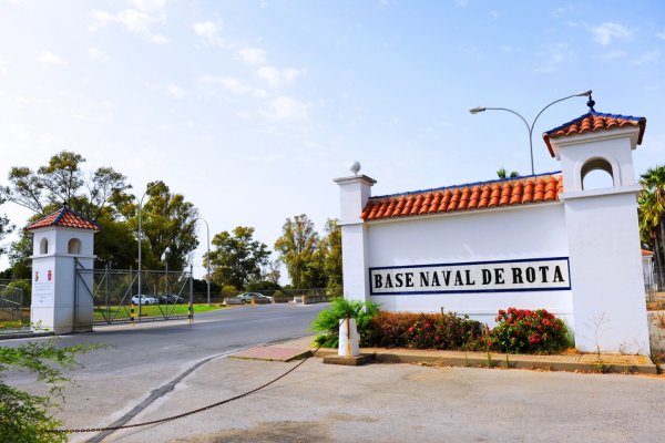 Hiszpania: Rząd zgodził się na zwiększenie o dwa liczby amerykańskich niszczycieli w ba...