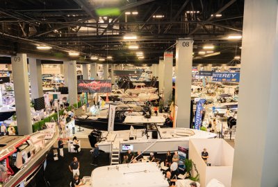 Targi Miami International Boat Show (Fot.: Shutterstock) PAIH: w polskiej branży jachtów i łodzi działa ponad 1000 firm, które zatrudniają ok. 4...