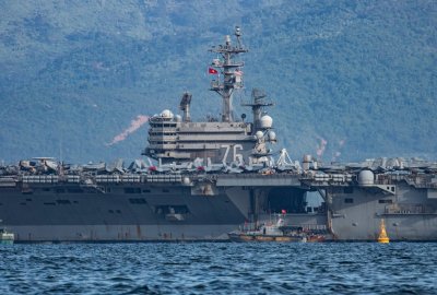 Amerykański lotniskowiec Ronald Regan zawinie do Pusan w obliczu napięć na Półwyspie...