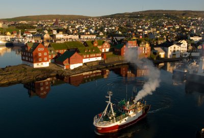Fot.: Shutterstock Wyspy Owcze nadal będą współpracować z Rosją przy połowach, rosyjskim statkom rybackim ...