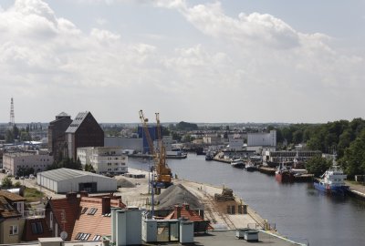 W.Buda: od 28 kwietnia przez port w Kołobrzegu może iść tranzyt towarów rolnych z Ukrai...