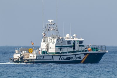 Hiszpania: Zarzuty dotyczące próby porwania statku dla dziewięciu nielegalnych imigrant...