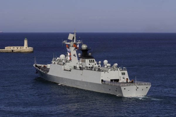 Chiny wysłały 34 samoloty bojowe i 9 okrętów w pobliże wyspy