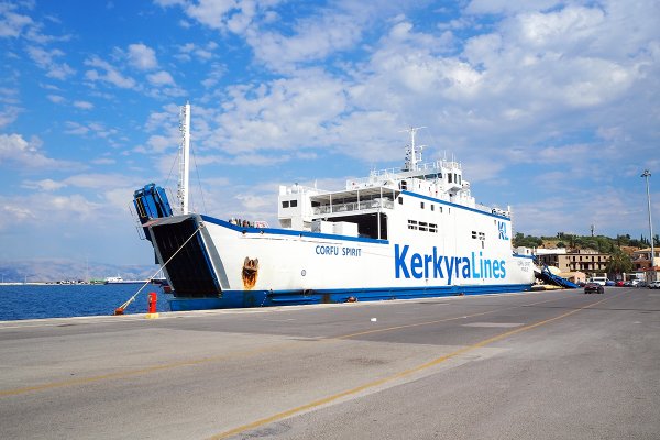 Strajki w Grecji wstrzymają żeglugę promową na 24 godziny