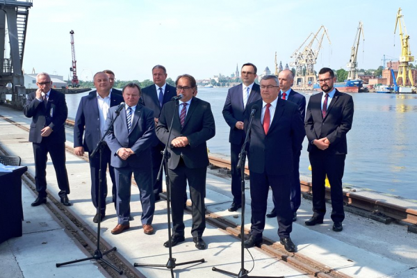 Gróbarczyk: nowe prawo o portach zewnętrznych ma przyspieszyć ich powstanie