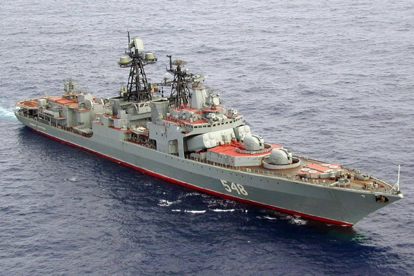 Pięć rosyjskich okrętów ze sprzętem wojskowym zawinęło do Manili