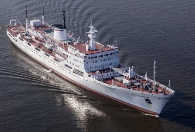 Brytyjskie media: rosyjski okręt próbował szpiegować brytyjskie testy dr...