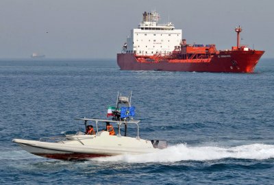 Marynarka wojenna Iranu: zdecydowanie odpowiemy na każdy błąd USA w Zato...